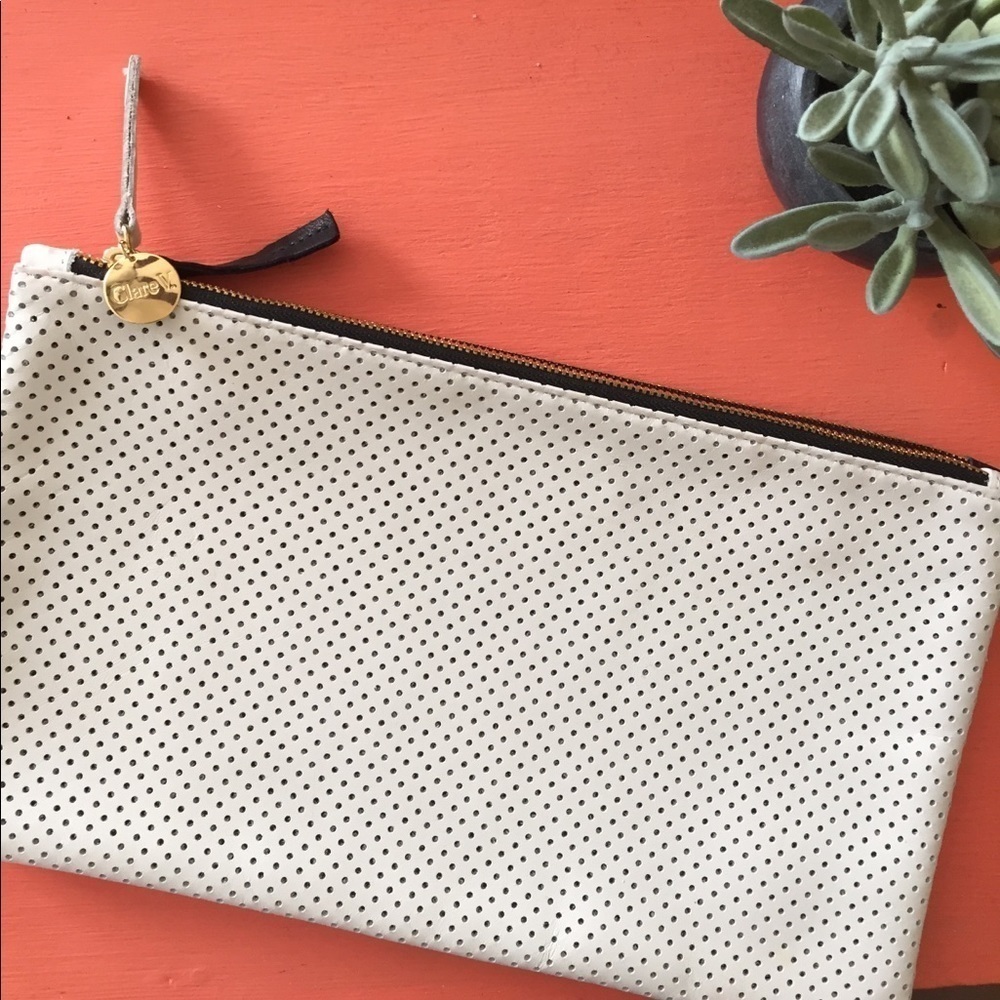NEW! Double Clutch Clare V.​